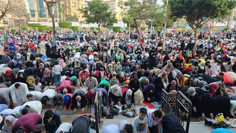 بالمكبرات الصوتية.. الأوقاف: تخصيص 6626 ساحة لأداء صلاة عيد الفطر 2026