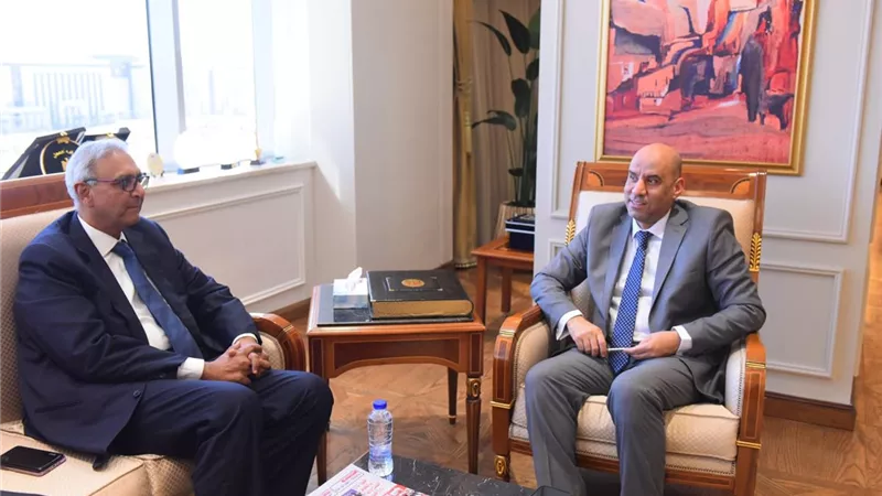 وزير العمل يبحث مع شركة TCI Sanmar التوسع في تدريب وتأهيل الشباب المصري 