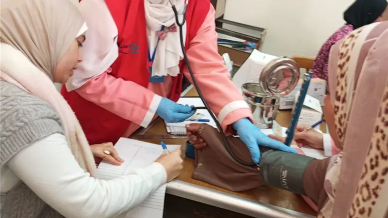 فحص 359 مواطنًا بالمبادرات الرئاسية وتحرير 123 استبيان للتقييم بالبحيرة