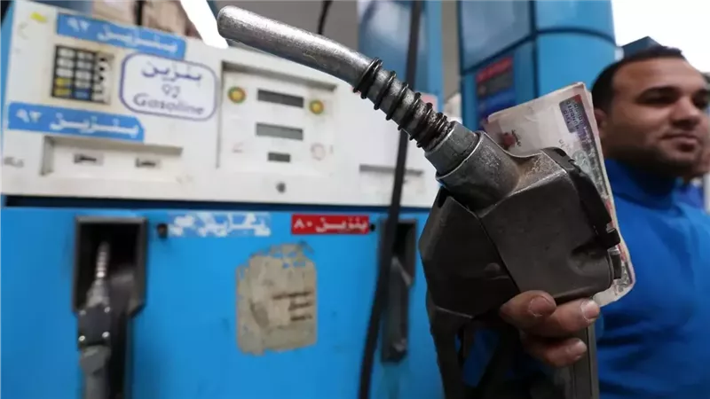 مطالبات برلمانية بمناقشة عاجلة لقرار زيادة أسعار الوقود