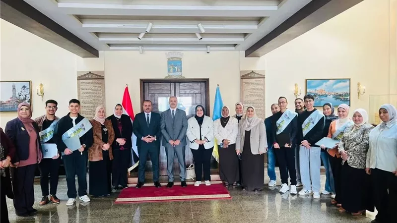 الإسكندرية تحتفي بأوائل الجمهورية.. توزيع «لاب توب» على الطلاب المتفوقين