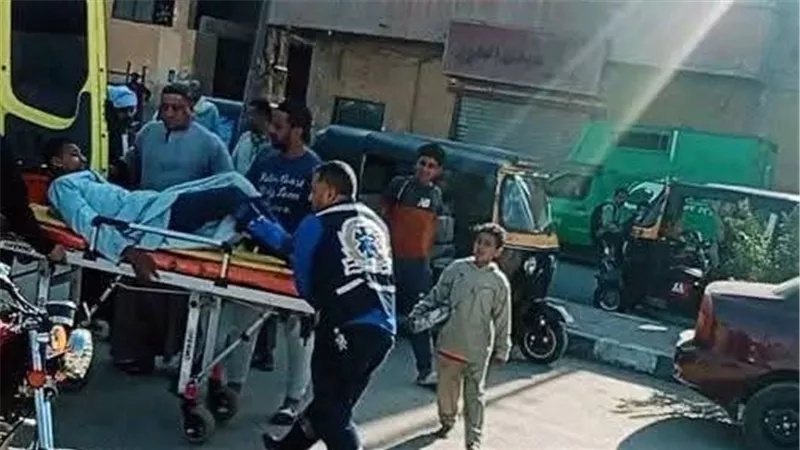 إصابة 8 أشخاص في حادث تصادم مروع بكوبري الشهيد في الأقصر