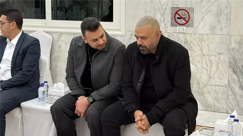 مصطفى حجاج ووليد سعد وأحمد إبراهيم في عزاء والد الشاعر خالد تاج الدين