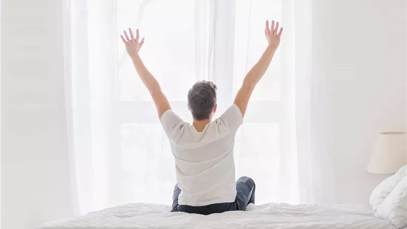 تجنب زحام المرور الأبرز.. فوائد الاستيقاظ مبكراً