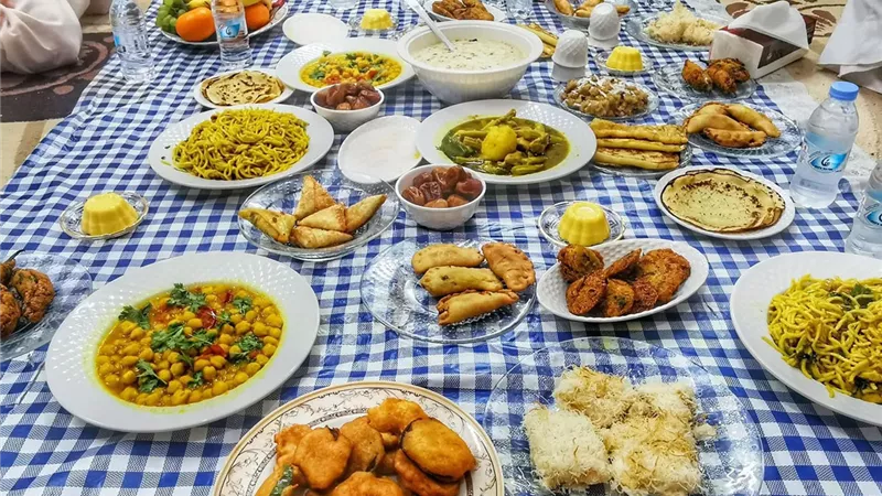 منها الحلويات.. أطعمة على الإفطار تشعرك بالخمول  