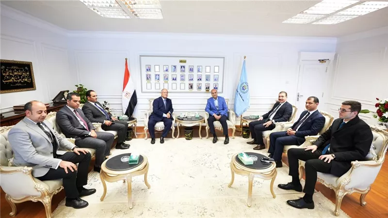 محافظ أسيوط يستقبل وفد قضاة مجلس الدولة ويبحث دعم مسيرة التنمية 