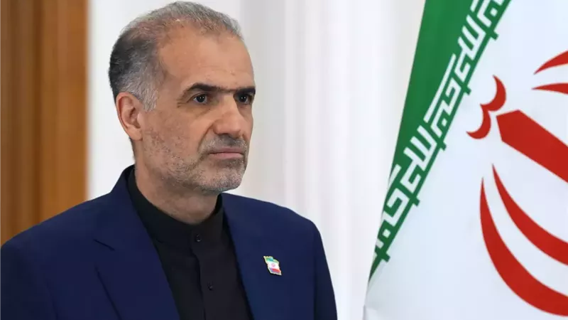 جلالي: إيران سترد على الضربات الأمريكية بضربات أقوى
