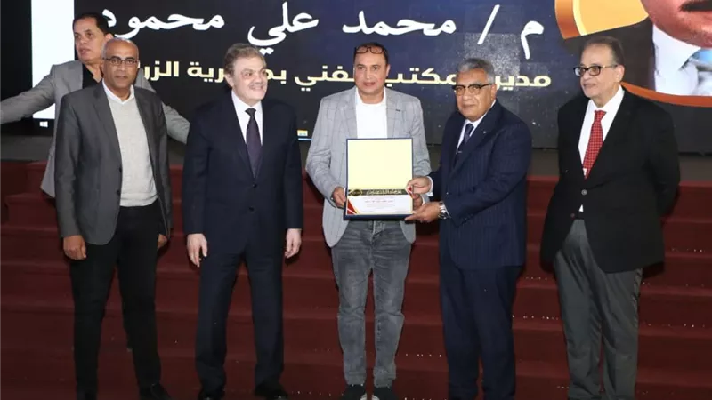 محافظ الدقهلية: لا تخشوا أي قوة خارجية.. لدينا جيش 