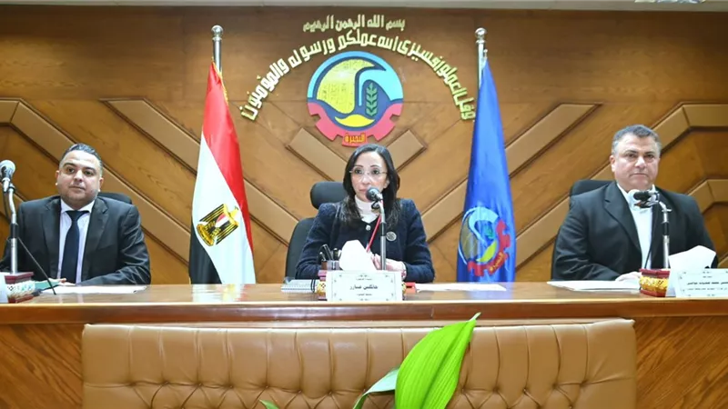 محافظ البحيرة توجه بسرعة إنهاء ملفات التصالح والتقنين وتبسيط الإجراءات 