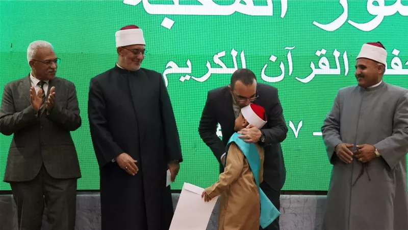 نائب محافظ الإسماعيلية يشهد حفل تكريم الفائزين بمسابقة جسور المحبة للقرآن 