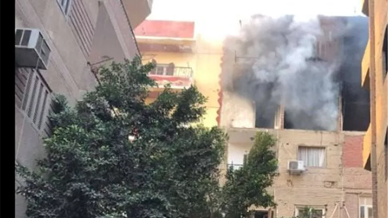 حريق ضخم بشقة سكنية في الهرم بسبب انفجار أسطوانة غاز 