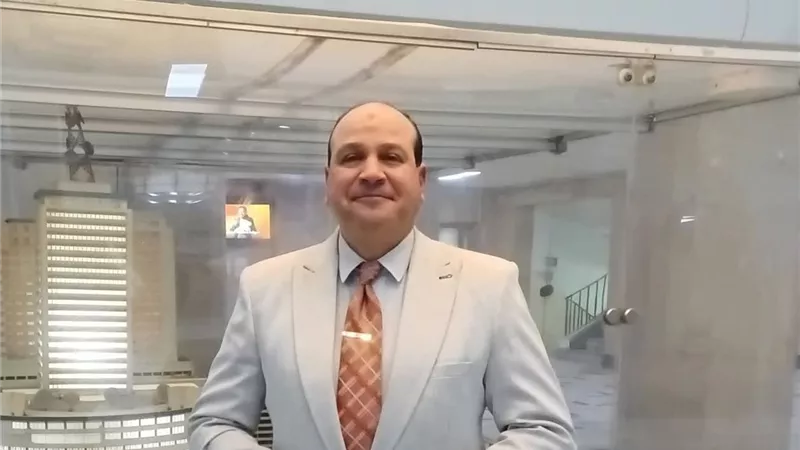 ياسر حسين: حرب الشرق الأوسط ترفع أسعار النفط وتضغط على الاقتصاد المصري|خاص