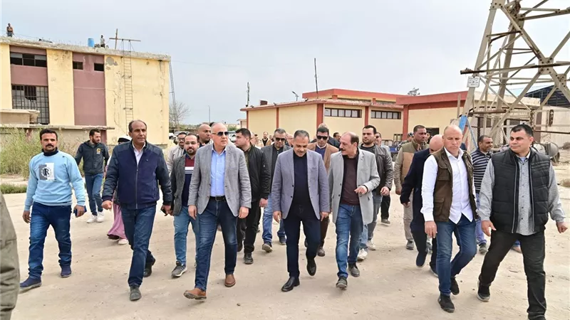 وزير الري يشدد على مواصلة تطهير الترع والمصارف بالشرقية
