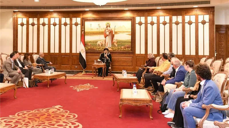 البابا تواضروس يستقبل وفد أكاديمي ألماني ويستعرض تاريخ الكنيسة | تفاصيل