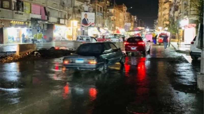 طقس متقلب وأمطار خفيفة تضرب المدن الساحلية بالبحيرة