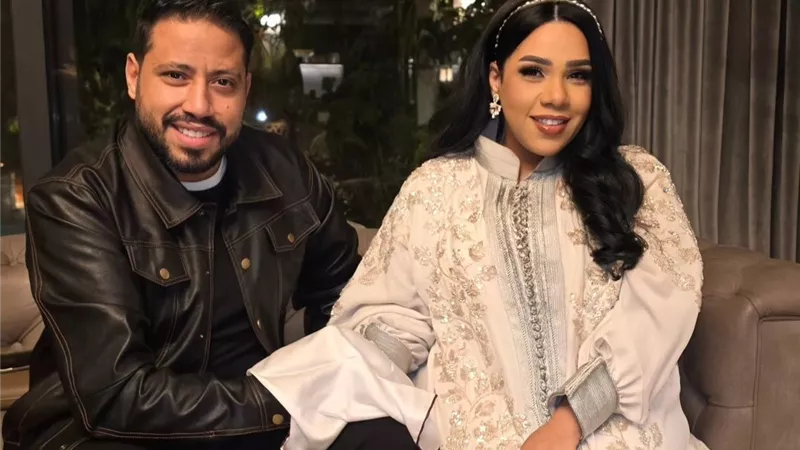 بعد عودتهما.. زوج شيماء سيف لـ محمد سامي: اللي عملته كبير أوي