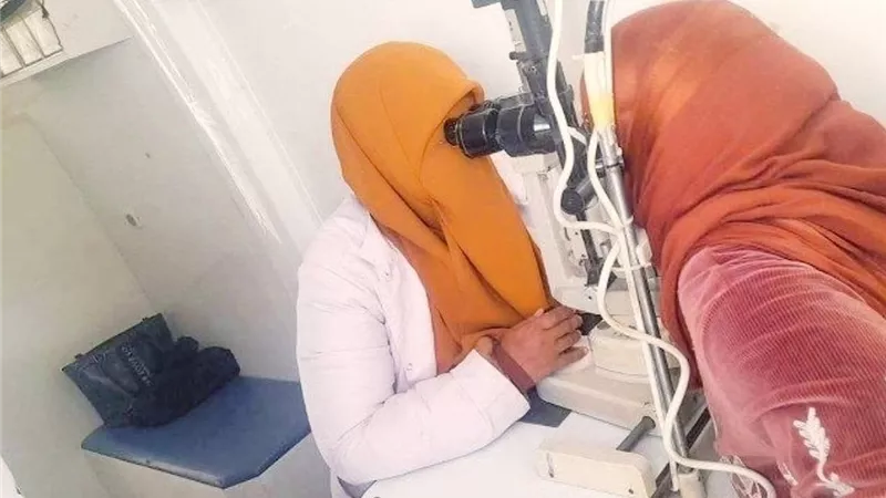ضمن مبادرة «حياة كريمة».. قافلة طبية مجانية تصم 10 تخصصات بالشرقية 