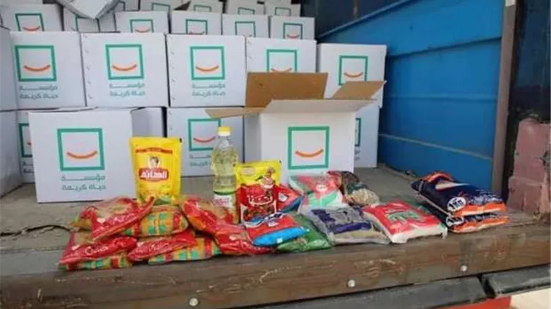 توزيع 1100 كرتونة مواد غذائية بقرى مركز أبو قرقاص جنوب المنيا
