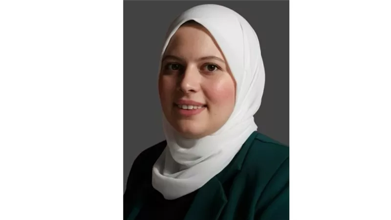 الشاعرة شهيرة لاشين: ديوان «في يومٍ مُشمِس» مواجهة مع الذات