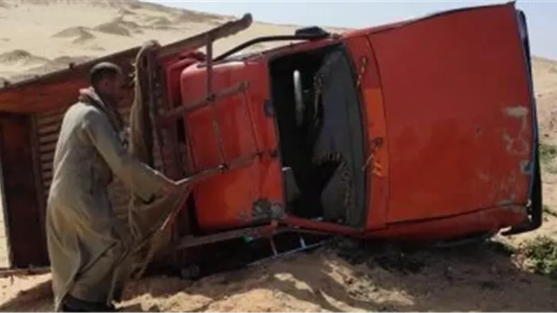 إصابة 8 عمال في انقلاب سيارة ربع نقل أثناء عودتهم من الحقول بكفر الزيات