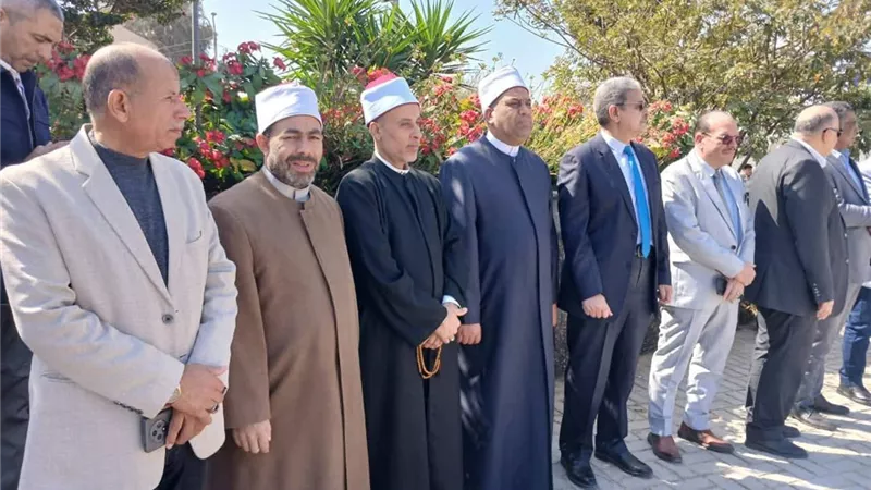 وكيل أوقاف بني سويف يشارك في وضع مراسم إكليل الجندي المجهول