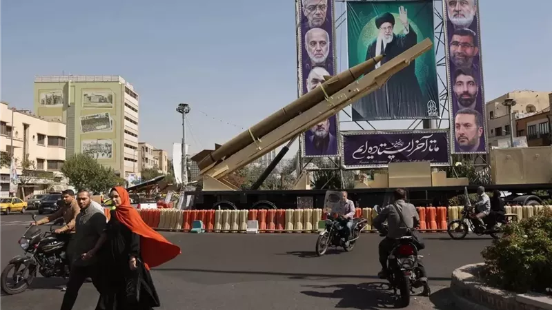 مسعود الفك: استمرار القصف الإسرائيلي يؤثر على حياة المواطنين الإيرانيين