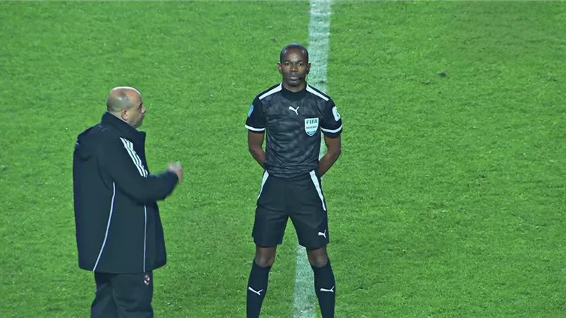 الأهلي يدرس شكوى حكم مواجهة الترجي ببطولة إفريقيا 