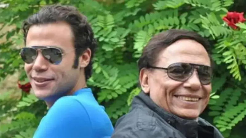 هالة فاخر عن تشابه حركات محمد إمام مع والده: دي جينات| فيديو