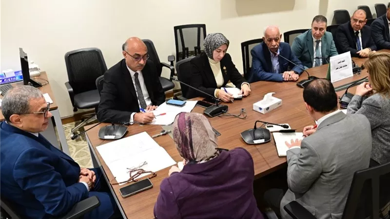 إيقاف مؤقت.. إنذار وفحص خلال 90 يومًا.. مقترحات برلمانية للموظف المتعاطي 