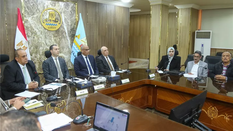 محافظ كفرالشيخ يتابع موقف تنفيذ أعمال إنشاء كباري «سخا – مصرف سالم»