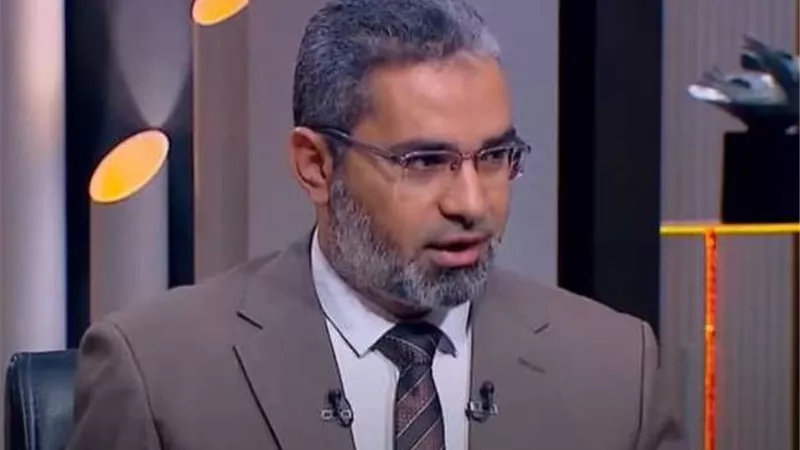 من هو الصحابي الذي بشره النبي بالجنة لبره بأمه؟.. أستاذ بالأزهر يوضح