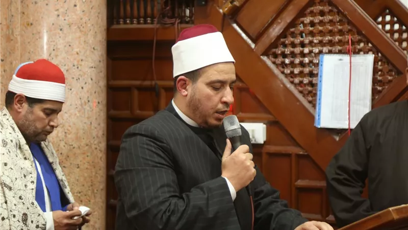 مساجد كفر الشيخ تشهد إقبالًا كثيفًا لأداء صلاتي العشاء والتراويح