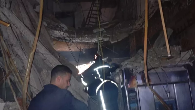 مصرع وإصابة 3 أشخاص فى انهيار سقف مخبر بالإسكندرية 