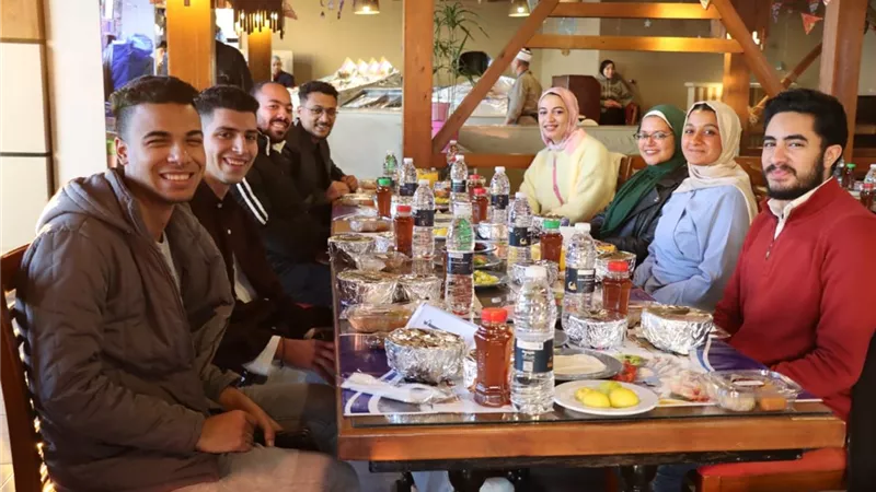 رئيس جامعة الإسكندرية يشهد حفل الإفطار السنوي لاتحاد طلاب الجامعة