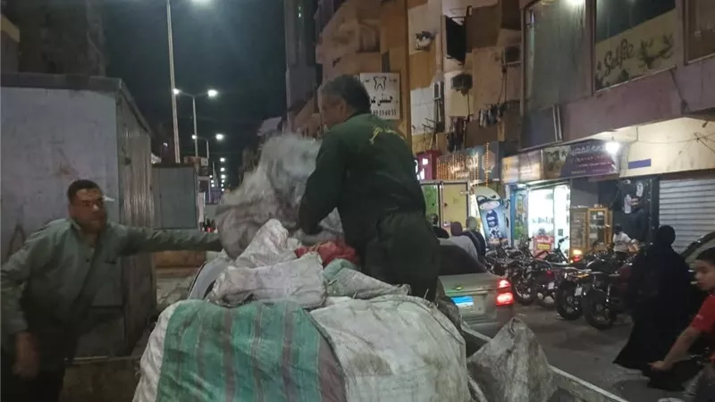 مصادرة 20 “فوامة” للنباشين في حملة نظافة مكبرة بالأقصر