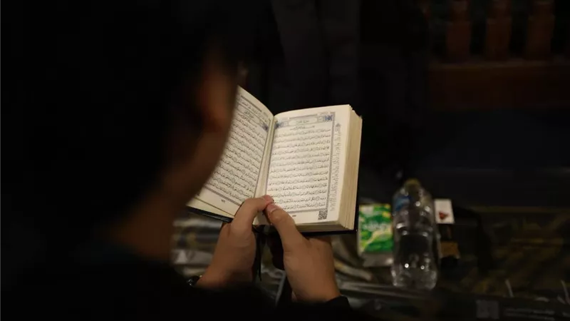 الناسخ والمنسوخ في القرآن.. ثروت الخرباوي يحسم الجدل ويرد بالأدلة