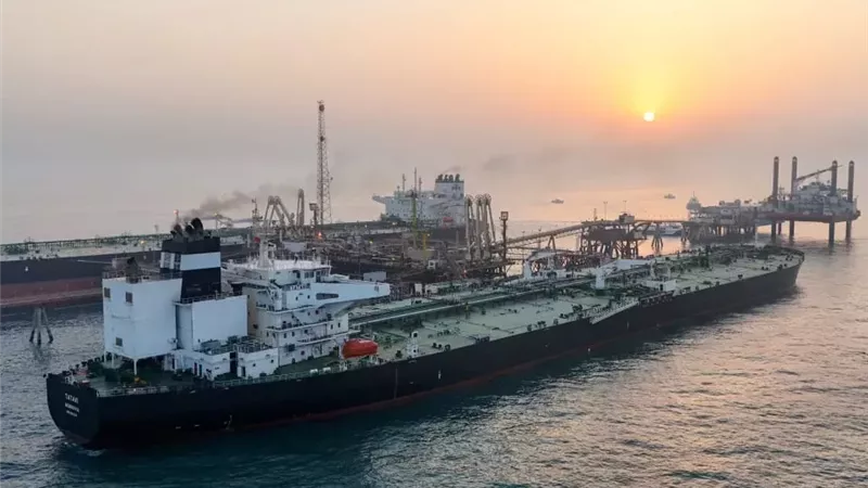 وزير النفط العراقي: نبحث مع إيران مرور ناقلات النفط عبر هرمز