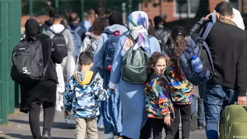 تعقيد إجراءات اللجوء في ألمانيا.. وثلثا اللاجئين بلا وثائق رسمية