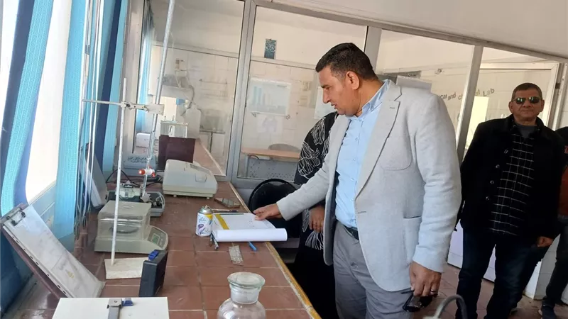 رئيس جهاز المدينة بني سويف يتابع جاهزية محطات مياه الشرب والصرف الصحي