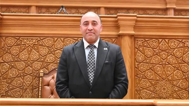 حسام حسن يطالب بآليات مرنة لغلق المحال ومراعاة الاقتصاد