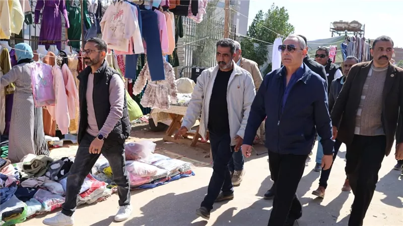 محافظ الإسماعيلية يوجه بإعداد دراسة شاملة لتطوير سوق الثلاثاء بنفيشة