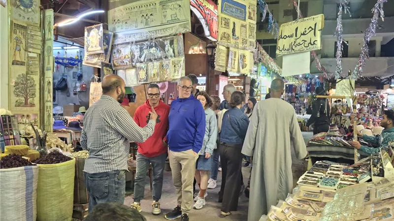 طقس اليوم في الأقصر.. حار نهارا إلى معتدل ليلا مع رياح خفيفة متفرقة