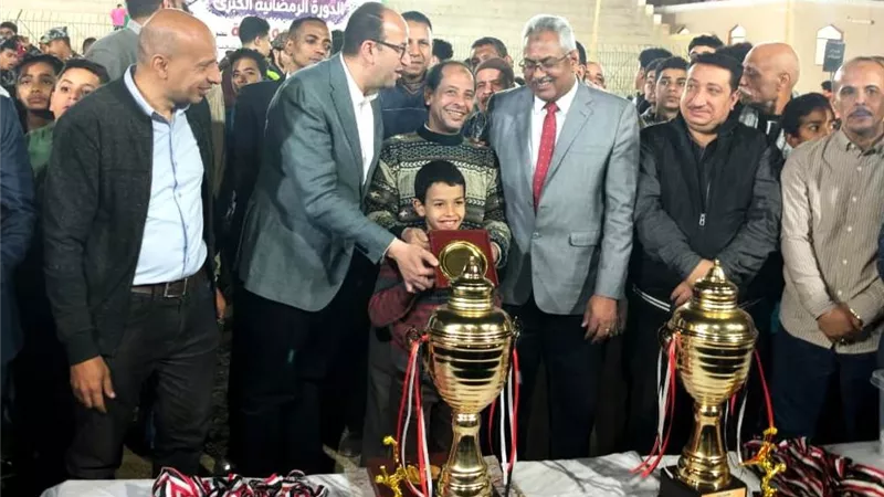 نائب محافظ سوهاج يشهد ختام 