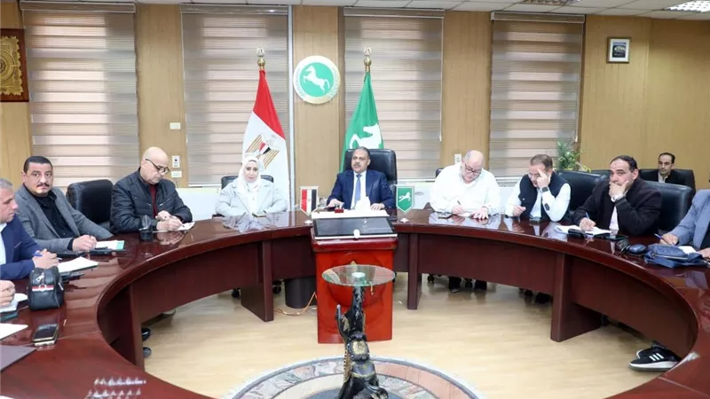 رفع حالة الطوارئ وتجهيز الساحات والمساجد لاستقبال عيد الفطر بالشرقية