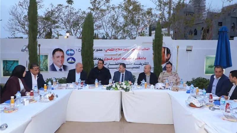 محافظ دمياط يشارك الأيتام حفل الإفطار السنوى الجماعى بالسرو