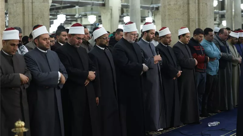 بأندى الأصوات.. الجامع الأزهر يختم القرآن الكريم في الليلة التاسعة والعشر