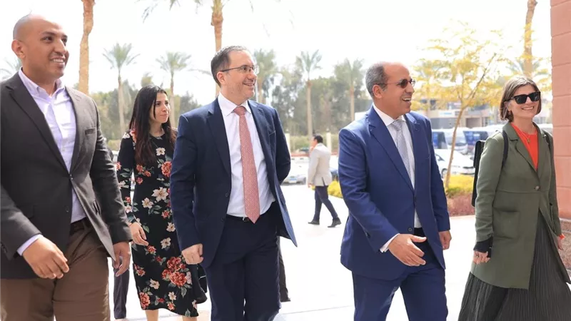 تعزيز التعاون التعليمي بين مصر والمملكة المتحدة في الجامعة البريطانية