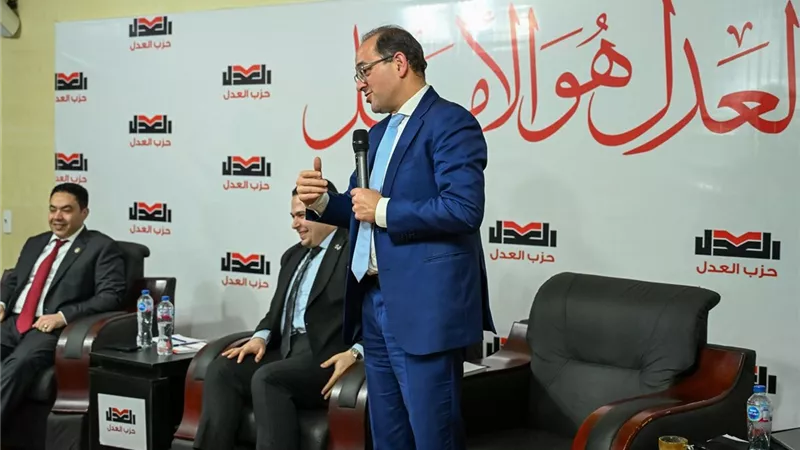 كجوك يؤكد حتمية تحسين هيكل الصادرات وزيادة موارد الدولة