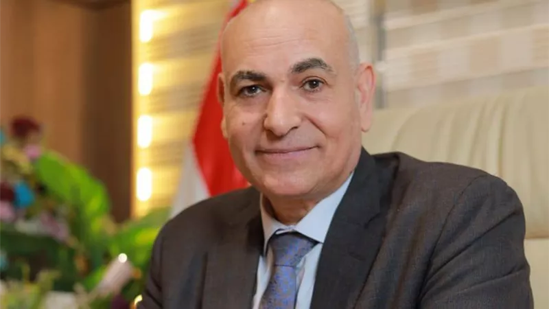 تدريس بلا مؤهل ومقررات وهمية.. كواليس إيقاف عميد حقوق مدينة السادات| مستند