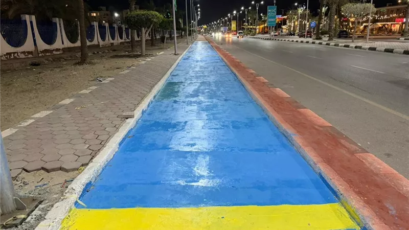 طرق الإسماعيلية ترفع كفاءتها استعدادًا لعيد الفطر المبارك